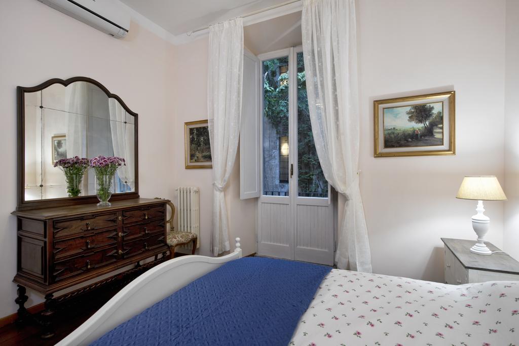 Fontana De Trevi Apartment Řím Pokoj fotografie